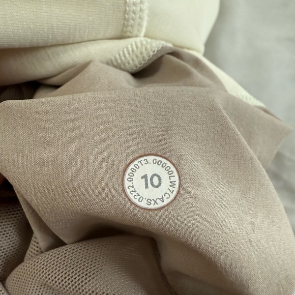 Lululemon Softstreme Set - Picture 4 of 7